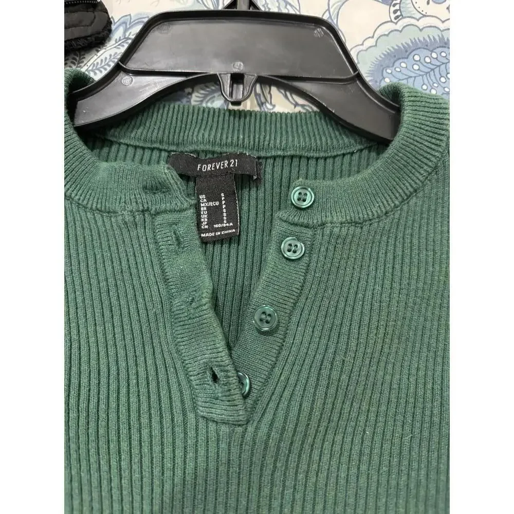 Forever 21 Red & Green Ribbed Henley Long Sleeve Crop Sweater Set- Size Small - Picture 6 of 9